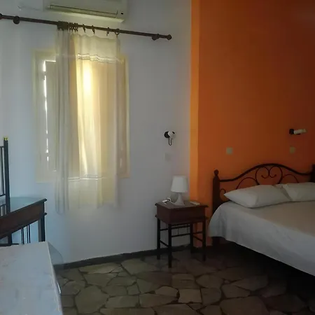 Vocamvilia Apartments Kamari  Room photo